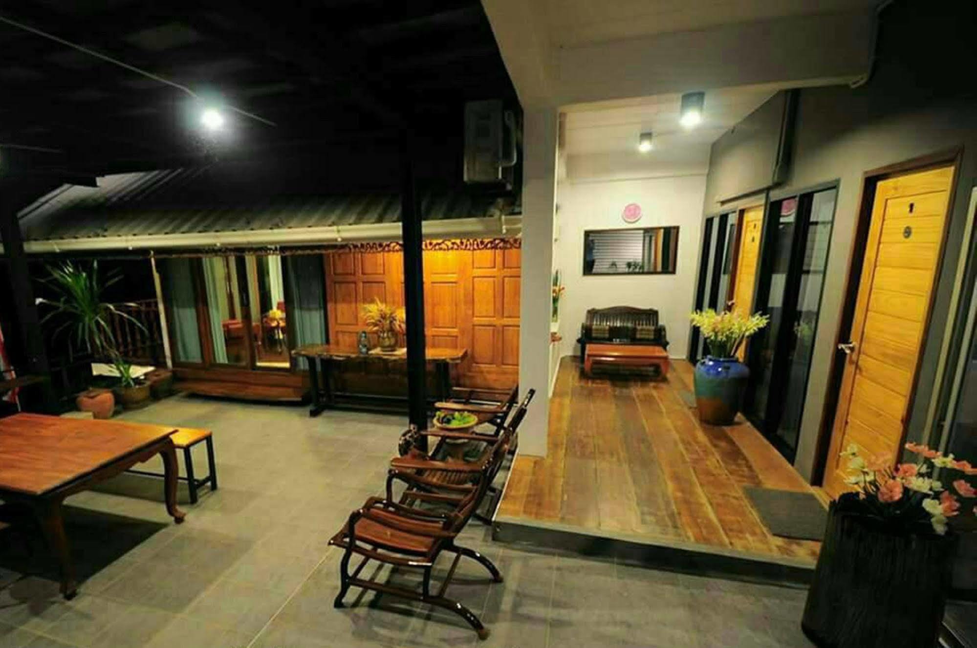 Baan Keang Chon Ayutthaya บ้านเคียงชล อยุธยา Exteriör bild