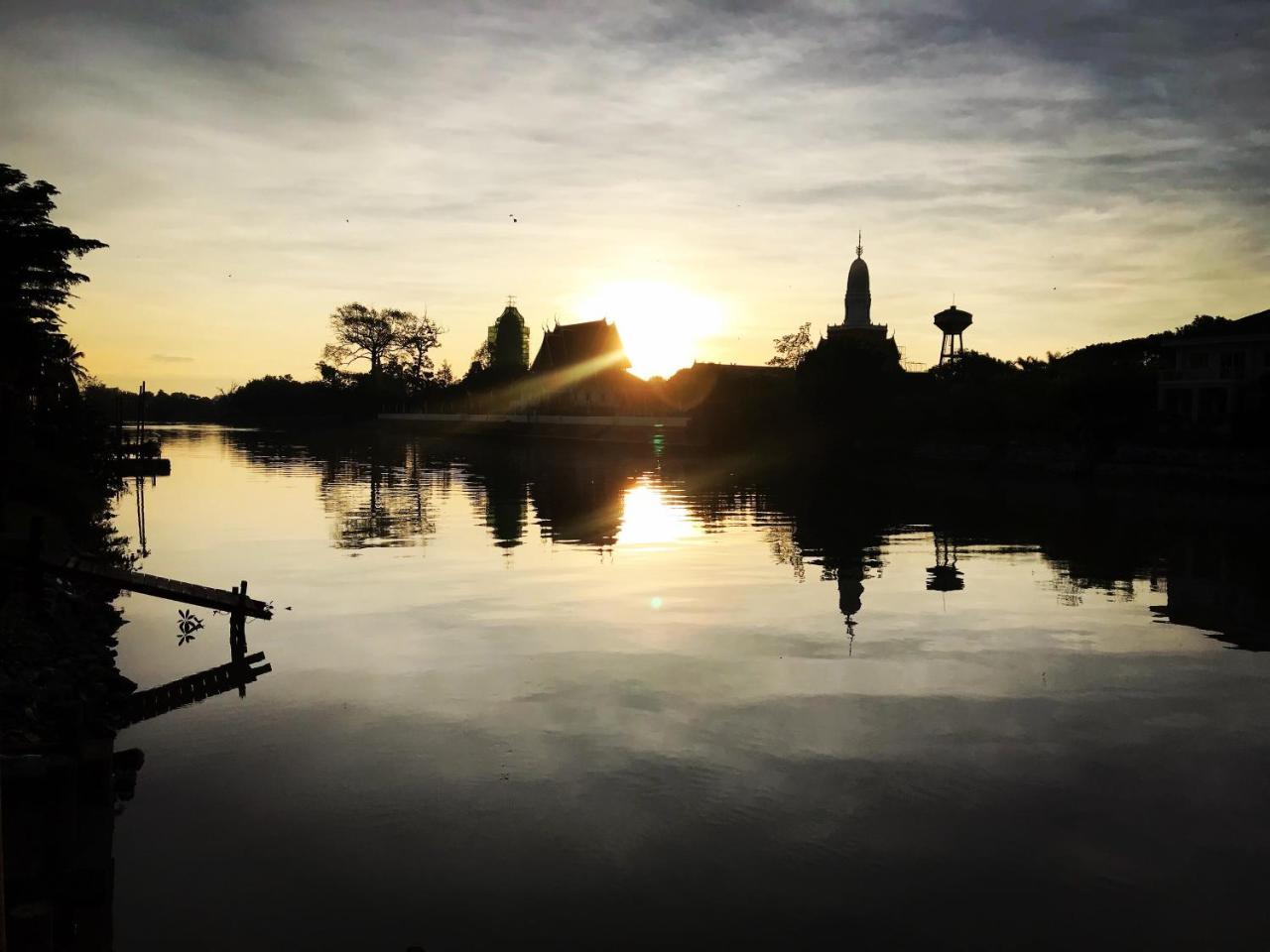 Baan Keang Chon Ayutthaya บ้านเคียงชล อยุธยา Exteriör bild